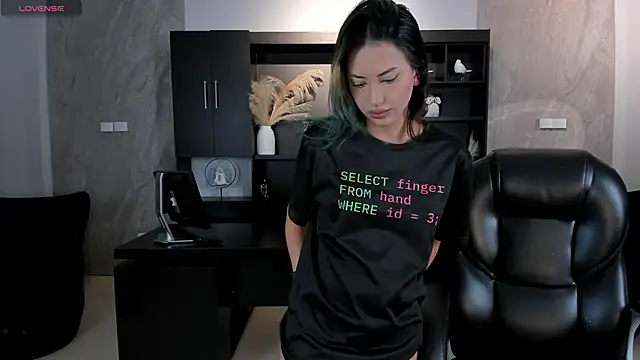 KayraLanne online show from 06-05-26, 03:46