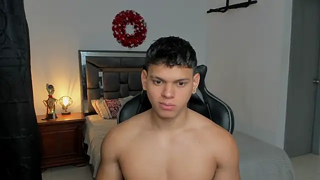 Snapshot of stefan_leenox chatting on 01-15-26, 02:21 stefan leenox online show from 01-15-26, 02:21