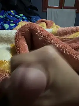 Snapshot of pitsho51 chatting on 03-11-26, 01:11 pitsho51 online show from 03-11-26, 01:11