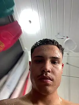 Wellington00  online show from 03-05-26, 08:49