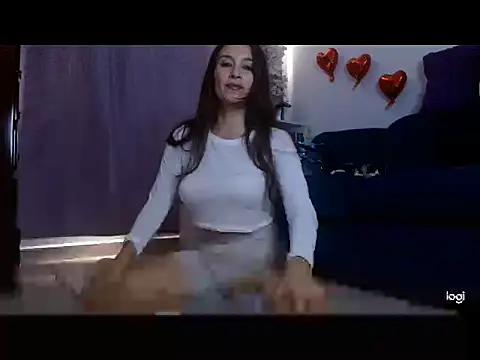 Almaglow  online show from 02-17-26, 07:53