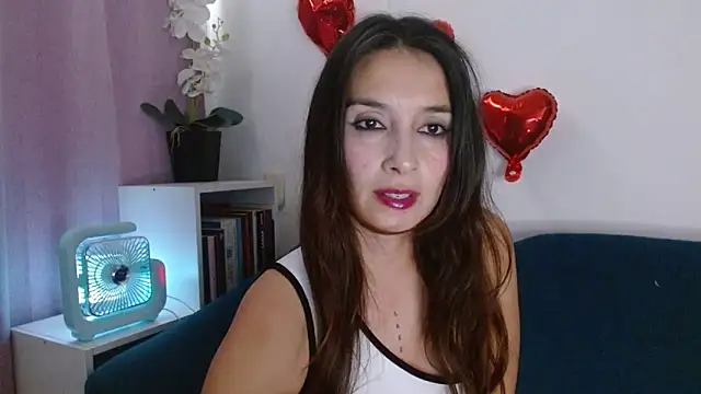 Almaglow  online show from 02-26-26, 06:40