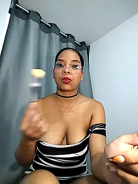 KATALINA SANTANA  online show from 04-25-26, 11:02