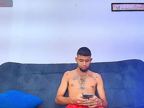 enyel 100 online show from 04-29-26, 01:53