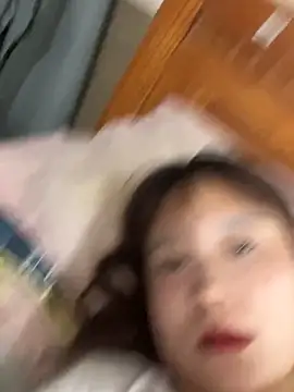 Snapshot of Liness101 chatting on 01-19-26, 02:32 Liness101 online show from 01-19-26, 02:32