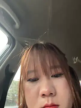 Snapshot of Liness101 chatting on 02-19-26, 12:17 Liness101 online show from 02-19-26, 12:17