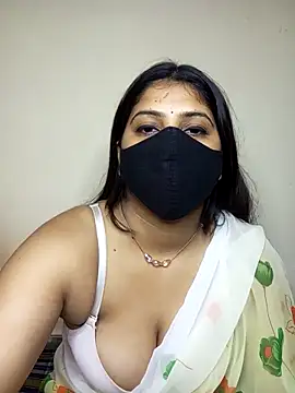 Snapshot of Kushi_Sharmaa chatting on 01-15-26, 05:23 Kushi Sharmaa online show from 01-15-26, 05:23