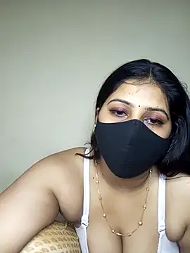 Snapshot of Kushi_Sharmaa chatting on 02-28-26, 06:14 Kushi Sharmaa online show from 02-28-26, 06:14