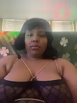 Snapshot of MistressKitan chatting on 02-27-26, 03:45 MistressKitan online show from 02-27-26, 03:45