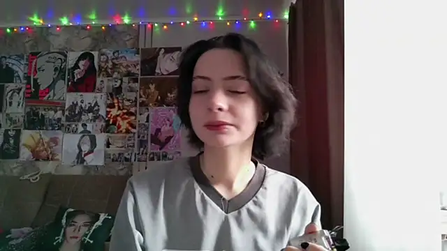 Snapshot of LxayBloom chatting on 01-19-26, 09:24 LxayBloom online show from 01-19-26, 09:24