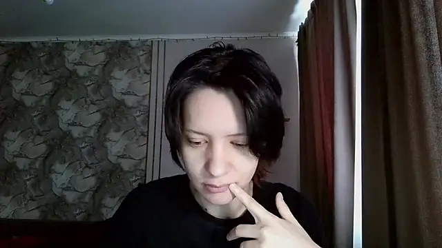 Snapshot of LxayBloom chatting on 02-20-26, 08:38 LxayBloom online show from 02-20-26, 08:38