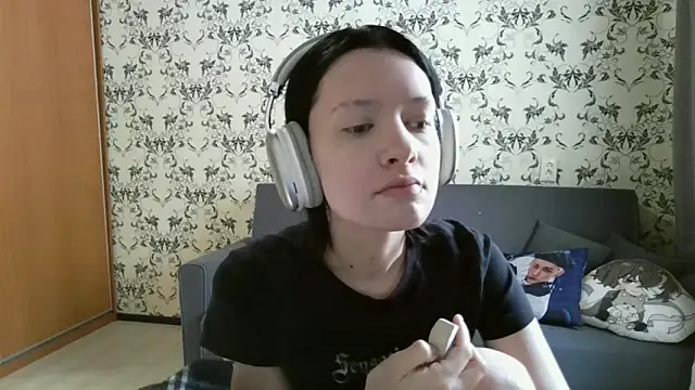 Snapshot of LxayBloom chatting on 03-05-26, 07:26 LxayBloom online show from 03-05-26, 07:26