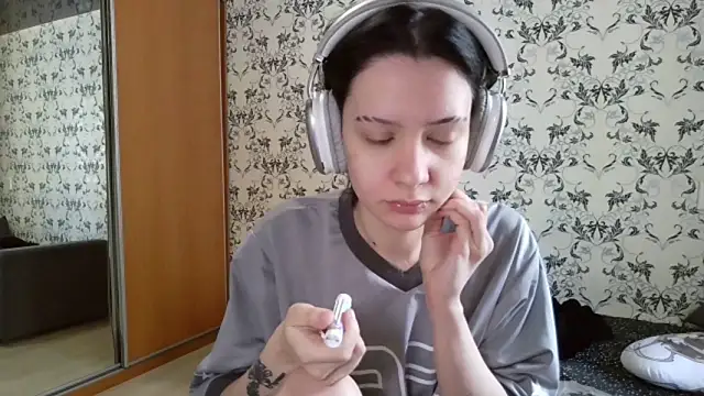 Snapshot of LxayBloom chatting on 03-13-26, 07:26 LxayBloom online show from 03-13-26, 07:26