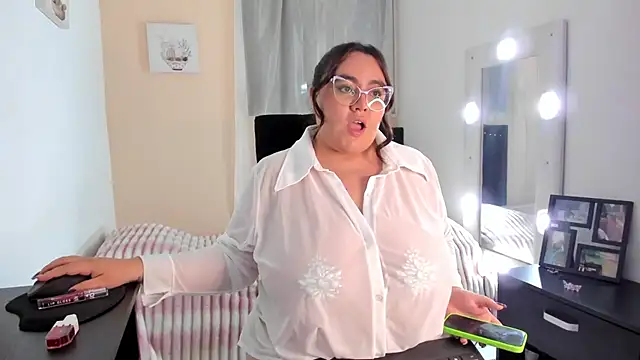 Snapshot of KarlaLannee chatting on 03-08-26, 04:05 KarlaLannee online show from 03-08-26, 04:05