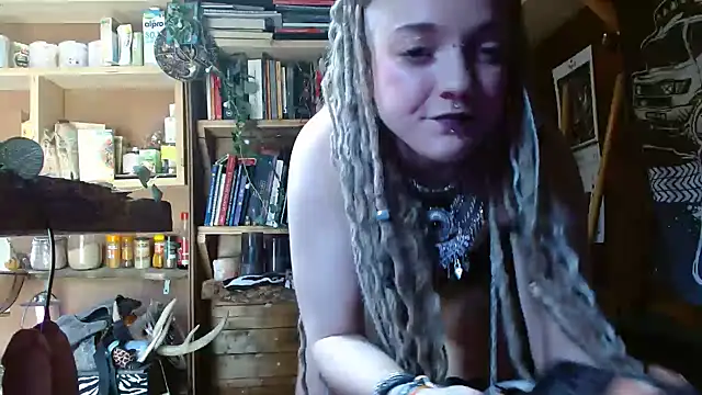 spiralhokkaido23 online show from 04-17-26, 01:36