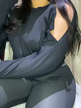 Snapshot of Lina_Velvet_ chatting on 01-11-26, 04:28 Lina Velvet online show from 01-11-26, 04:28