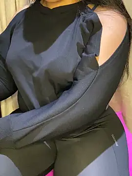 Snapshot of Lina_Velvet_ chatting on 02-01-26, 05:22 Lina Velvet online show from 02-01-26, 05:22