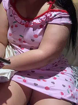 Snapshot of Lina_Velvet_ chatting on 04-02-26, 09:07 Lina Velvet online show from 04-02-26, 09:07