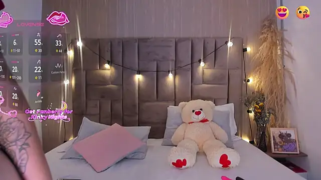 MiiaGreys online show from 03-05-26, 07:54