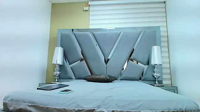 Atenea sexxx online show from 04-22-26, 04:04