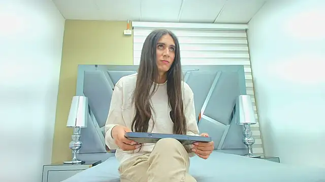 Atenea sexxx online show from 04-30-26, 03:57