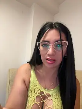 nataliia queen  online show from 05-03-26, 02:28