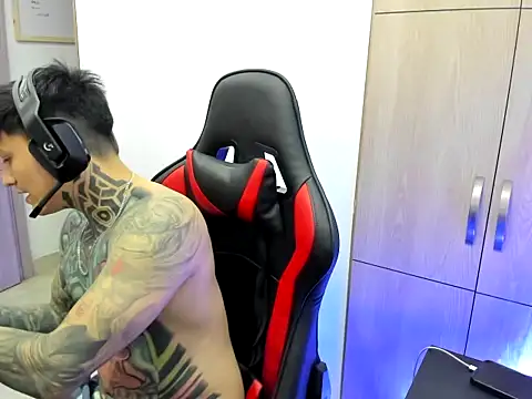 Snapshot of Chrissblack chatting on 01-06-26, 11:40 Chrissblack online show from 01-06-26, 11:40