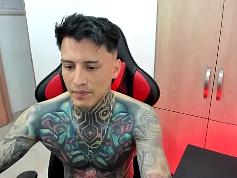 Snapshot of Chrissblack chatting on 02-14-26, 03:14 Chrissblack online show from 02-14-26, 03:14