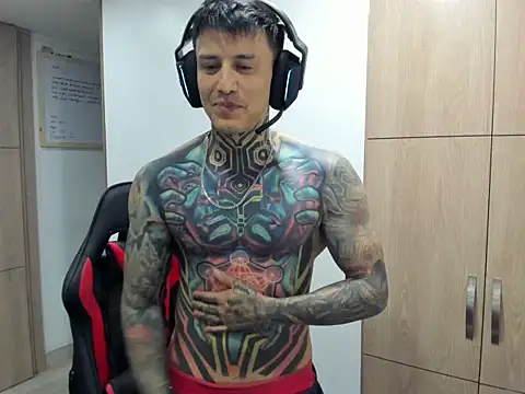 Snapshot of Chrissblack chatting on 03-25-26, 03:56 Chrissblack online show from 03-25-26, 03:56