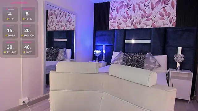 Snapshot of LolaGray__ chatting on 02-25-26, 07:56 LolaGray online show from 02-25-26, 07:56