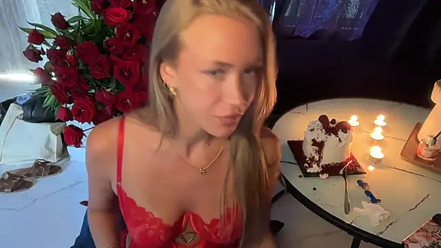 Snapshot of livsslife chatting on 02-15-26, 07:51 livsslife online show from 02-15-26, 07:51