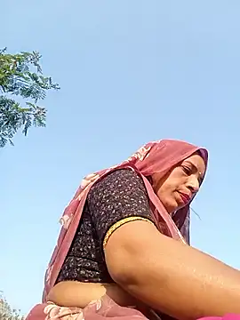 Snapshot of Jamuna_01 chatting on 01-12-26, 09:47 Jamuna 01 online show from 01-12-26, 09:47