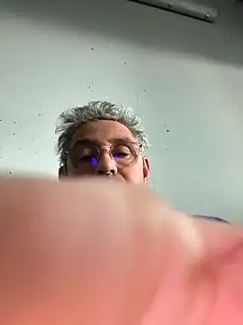 Snapshot of Jacquouille06500 chatting on 01-06-26, 02:10 Jacquouille06500 online show from 01-06-26, 02:10