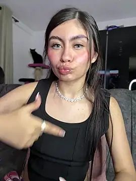 Snapshot of Stormi_th chatting on 01-15-26, 03:22 Stormi th online show from 01-15-26, 03:22