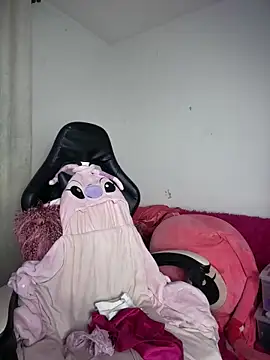 Snapshot of Stormi_th chatting on 01-19-26, 04:16 Stormi th online show from 01-19-26, 04:16