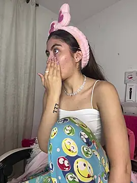 Snapshot of Stormi_th chatting on 02-07-26, 11:52 Stormi th online show from 02-07-26, 11:52