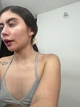 Snapshot of Stormi_th chatting on 02-10-26, 12:04 Stormi th online show from 02-10-26, 12:04