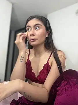 Snapshot of Stormi_th chatting on 02-15-26, 01:57 Stormi th online show from 02-15-26, 01:57