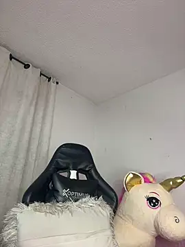 Snapshot of Stormi_th chatting on 03-09-26, 12:47 Stormi th online show from 03-09-26, 12:47