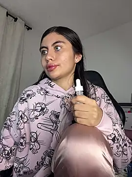 Snapshot of Stormi_th chatting on 03-13-26, 02:29 Stormi th online show from 03-13-26, 02:29