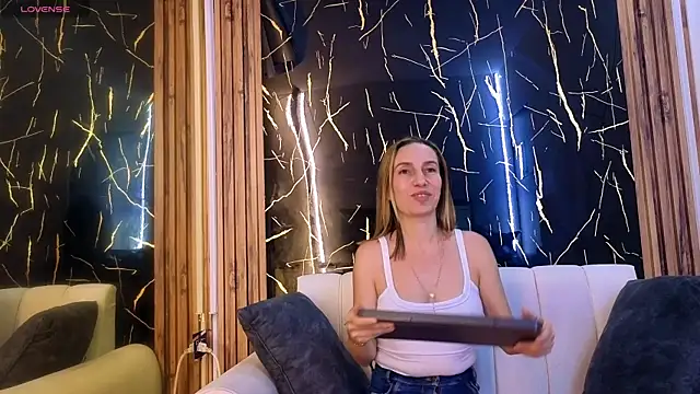 Starlight Mature aws online show from 07-13-26, 11:29