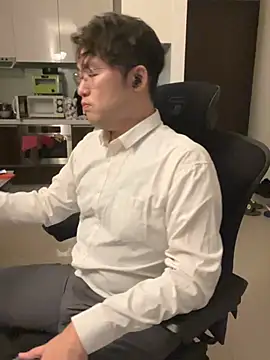 W0Ijn online show from 03-06-26, 09:50