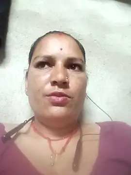 Hot hiuj online show from 04-15-26, 11:27