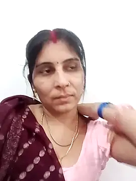 Hot ree85 online show from 04-20-26, 12:41