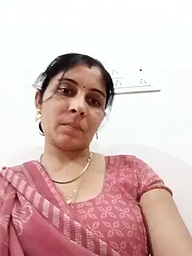 Hot ree85 online show from 04-27-26, 01:20