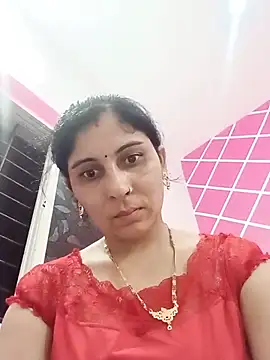 Snapshot of Hot_ree85 chatting on 06-13-26, 03:59 Hot ree85 online show from 06-13-26, 03:59