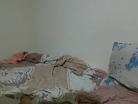 Snapshot of lebogangkat chatting on 01-16-26, 08:13 lebogangkat online show from 01-16-26, 08:13