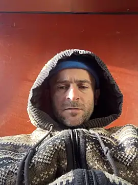 Snapshot of Majestik1 chatting on 01-06-26, 11:25 Majestik1 online show from 01-06-26, 11:25