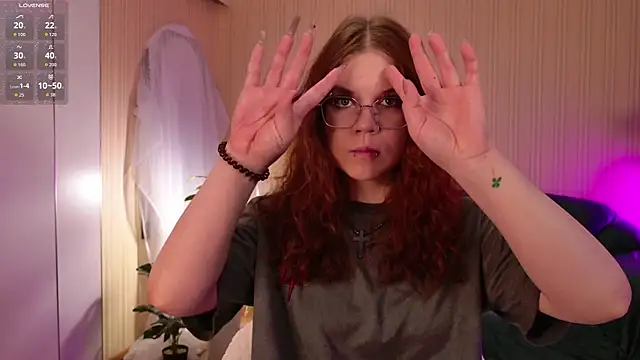 A Lot of Bunny online show from 04-15-26, 06:20