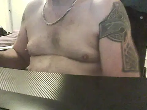 loudandproud online show from 04-10-26, 03:23